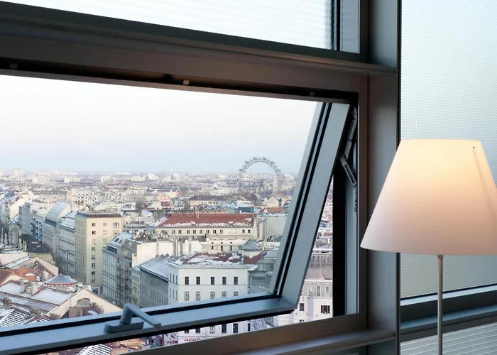 Hotel So/